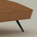 Chaise em fibra trançada e metal estrutural.